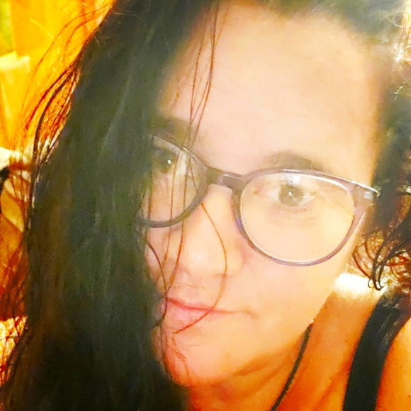 Meet your Posher, Allie - Picture 1 of 1